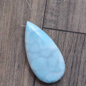 Larimar Raro de 22x45mm, Corte Pera, Briolette Liso, Cuentas Sueltas de Larimar Natural, Gema Semipreciosa para Joyería - Product Image 1