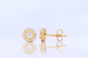 Boucles d'oreilles clous classiques à fermoir poussoir en or massif 18 carats avec diamant de laboratoire rond brillant de 1,00 carat, luxe durable, vente en gros OEM - Product Image 6