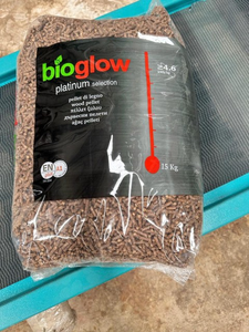 Sciure de bois RTS Bioglow ENplus-A1 Bois dur 6 mm - Combustible européen de haute qualité pour le chauffage - Product Image 2