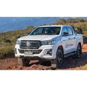 Asientos de Cuero Ecológicos para Hilux con Volante a la Izquierda, Techo Panorámico, Cámara Trasera de 360°, Disponible en Versión de 6 Plazas a un Precio Accesible - Product Image 1