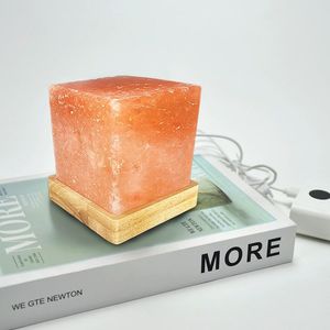 Lampe carrée sculptée à la main en sel de roche rose de l'Himalaya avec base en bois de style amour pour la décoration naturelle de la maison et du bureau - Product Image 2
