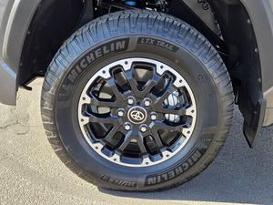 พร้อมส่ง2025 T0Y0TA Tun-DRA SR5 crewmax CAB 4WD - Product Image 5