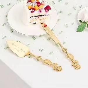 Servidor de pastel de metal con mango decorativo Servidor de pastel de acero inoxidable dorado y juego de cuchillos para pastel Utensilios de cocina de lujo - Product Image 6