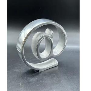 Prensapapeles Redondo de Hierro Ecológico Estilo Vintage para Artículos Promocionales de Negocios, Accesorios de Oficina y Mesa - Product Image 4