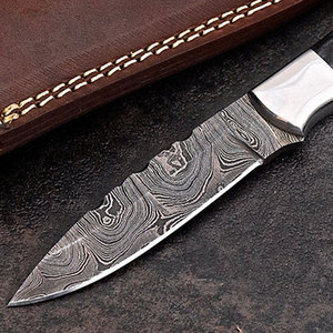 Couteau de chasse fait main en acier damas personnalisé manche en bois de haute qualité et lame en acier inoxydable pour le camping Support OEM pour le bricolage - Product Image 4