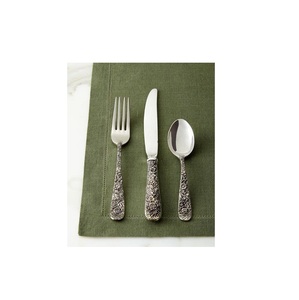 Ensemble de couverts en métal en acier inoxydable à finition polie de haute qualité conçu pour une durabilité durable - Product Image 5