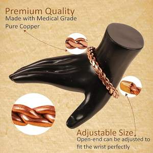 Boutons de manchette ronds en cuivre poli faits à la main avec gravure, design moderne et traditionnel pour une tenue élégante et formelle - Product Image 4