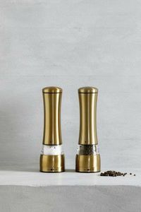 Handmade Round Copper Salt <b>and</b> Pepper Shaker <b>Set</b> Perfect for Stylish Kitchenware <b>and</b> Tableware Organization - Product Image 6