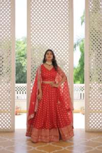 Dyable Viscose Jacquard lehenga Choli avec broderie Séquence Travail Pakistanais Lehenga Choli au prix de gros - Product Image 5