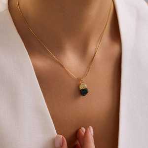 Collar Personalizado con Amatista Natural, Piedra de Nacimiento, Gema Delicada, Plata de Ley 925, Chapado en Oro de 14K - Product Image 4