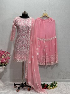 Ensemble Sharara en fausse Georgette de créateur brodé lourd et élégant traditionnel Salwar Kameez pour les mariages et les fêtes - Product Image 4