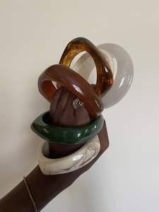 Haute qualité 1pc exagéré Alien torsadé rétro vert foncé gros Bracelet en résine pour les femmes Vintage rétro Bracelet - Product Image 3