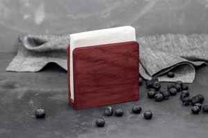 Porte-serviettes en bois et résine de charme rustique pour la maison et le café - Product Image 3