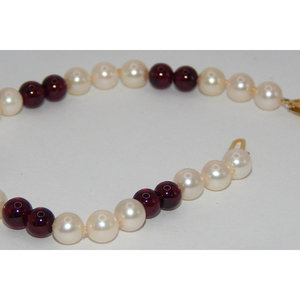 Bracciale di perle coltivate e rubino da 5mm con chiusura 14k eleganti braccialetti di perle da donna - Product Image 1