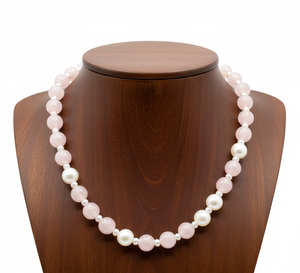 สร้อยคอหินโรสควอตซ์ 18 นิ้ว ยูนิเซ็กซ์ จาก Rudra Gems พร้อมตัวล็อกเงินทิเบต ดีไซน์เรขาคณิตแบบผูกมือ สไตล์คริสเตียน - Product Image 6