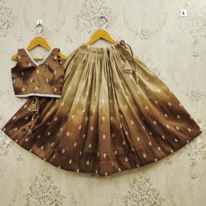 ชุดเลเฮนกาโชลีเด็กยาวคลุมพื้นผ้าโพลีเอสเตอร์พร้อมผ้าคลุมไหล่ ยี่ห้อโชรยัม แฟชั่น |   ชุดพิมพ์ลายดิจิทัลสีน้ำตาลกาแฟสำหรับเด็กผู้หญิง - Product Image 3