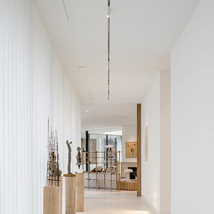 Connecteur de rail magnétique droit en aluminium blanc pour système d'éclairage sur rail magnétique LED commercial 48V - Vente en gros - Product Image 2