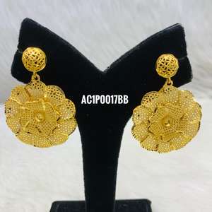 Comprar nuevo diseño de moda chapado en oro colgante conjunto de pendientes para las mujeres con forma de flor caja de latón para fiestas bodas - Product Image 3
