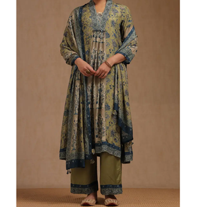 Ensemble Kurta Palazzo Dupatta vert olive de qualité supérieure pour femmes tenue de style pakistanais et indien avec coupe ample meilleure mode quotidienne - Product Image 5