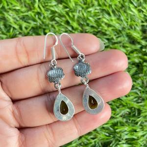 ต่างหูสไตล์โบฮีเมียนชุบเงินสเตอร์ลิง925อัญมณีสีเขียวประดับด้วยฝาหินธรรมชาติ - Product Image 2