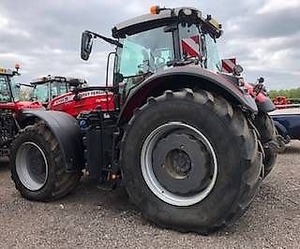 Tractor Massey Ferguson 8740 S Usado en Buenas Condiciones en Venta - Product Image 5