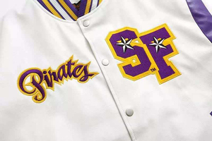 Personalizado Nueva calidad superior Último estilo OEM Hombres Mujeres Bordado Satén Bomber Chaquetas de béisbol - Product Image 5