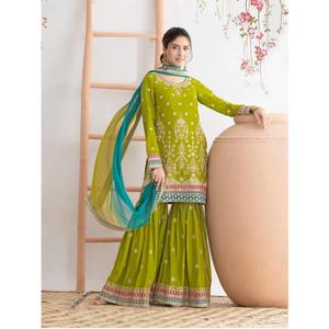 Traje Sharara de Alta Demanda en Seda Chinon con Bordado de Lentejuelas y Espejos, Traje Sharara Festivo - Product Image 1