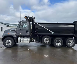 Camiones de Volteo Freightliner Usados Económicos 2023 2024 2025, Modelo 114SD, Motor Detroit de 525HP, Transmisión Automática - Product Image 2