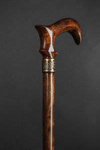 Standard International Canne en bois réglable à prix unique avec nœuds multiples Bâton de marche en bois solide pour les aînés - Product Image 5