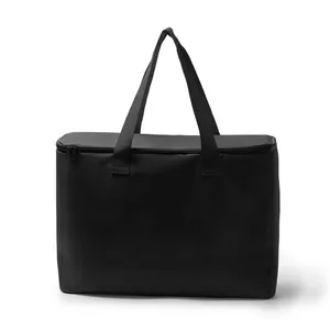Borsa Termica Personalizzata Cypress in RPET per Accessori e Gadget - Product Image 1