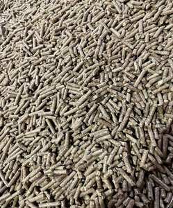 Briquetas de Madera de 8 mm de Alta Eficiencia y Combustión Limpia para Estufas Residenciales e Industriales, Fabricadas en Vietnam con Palés Reciclados, CARGA PACÍFICA - Product Image 2