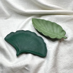 Superior <b>Decor</b> Leaf Tray Premium Aluminium Serving Platter For Dining Household Wedding Kitchen Celebration And Restaurant Trays - Product Image 2