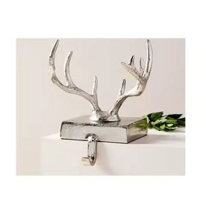 Soporte de calcetín de Metal Vintage para exhibición de Navidad Elegante colgador de vacaciones para medias y decoración de temporada - Product Image 1