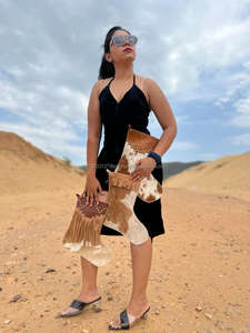 Garniture en cuir de fourrure de vachette véritable bas de Noël en cuir avec et clous dorés rustique Boho décor à la maison bas d'arbre de Noël - Product Image 4