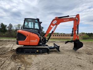 รถขุดขนาดเล็ก Kubota KX040-S แบบตีนตะขาบ พร้อมบุ้งกี๋ขนาด 0.09 ลูกบาศก์เมตร สำหรับงานก่อสร้าง - Product Image 4