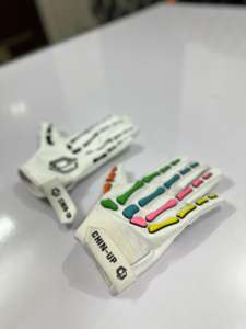 Gants de football américain souples et confortables vente en gros Gants personnalisés OEM avec fonction collante Personnaliser votre propre logo - Product Image 4