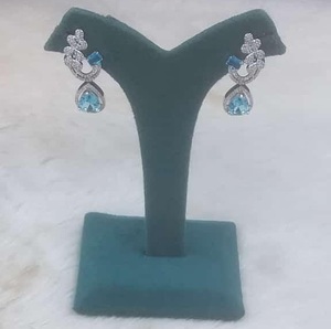 Boucles d'oreilles en laiton diamant américain de luxe moderne ensemble de bijoux cadeau floral exclusif pour les fêtes d'anniversaire de mariage de la mariée - Product Image 3