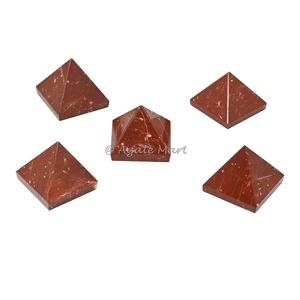 Pyramides de cristal de jaspe rouge naturel Grande pyramide Pierre précieuse pour Reiki Guérison Chakra Style Pyramide de pierre naturelle à vendre - Product Image 1
