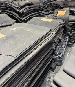 Feuille de perruque d'origine américaine Déchets de caoutchouc non durcis de qualité d'usine Recyclés et réutilisés pour les produits en caoutchouc récupéré - Product Image 6