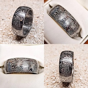 แหวนเหล็กดามัสกัสทำจากสแตนเลสทำด้วยมือออกแบบได้ตามต้องการมีสไตล์นักรบไวกิ้งที่ได้รับแรงบันดาลใจจากเครื่องประดับแฟชั่นจากมีด Arwin - Product Image 6