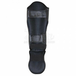 Espinilleras de Primera Calidad, Diseño Ligero, Protección Deportiva para Entrenamiento en Gimnasio - Product Image 6