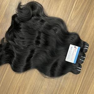 Precio al por mayor Extensiones de cabello de trama ondulada natural de cabello humano vietnamita grande En stock Listo para enviar - Product Image 3