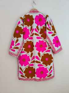 Veste florale bohème Suzani, faite à la main, brodée, longue veste en coton Suzani, veste longue artistique, vêtement unique de style bohème pour festival - Product Image 6