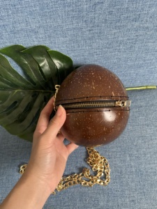 NOUVEAU DESIGN VIETNAM SAC DE COQUILLE DE NOIX DE COCO FAIT À LA MAIN POUR LES FEMMES PERSONNALISÉ ZIPPÉ COQUILLE DE COCO SAC À MAIN FASHION MS AMELIA + 84855014447 - Product Image 3