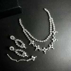 Bijoux de temple polonais or mat de créateur Ensembles de bijoux indiens Collier de pièces de monnaie Accessoires de bijoux Collier de temple pour femmes - Product Image 4