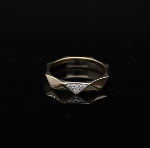 Anillo de banda de eternidad geométrica moderna de oro de 14 quilates para mujer 0.04CTW Diamantes redondos naturales en Configuración de pavé triangular - Product Image 3