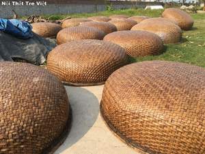 Barco de bambú vietnamita tradicional con diseño circular para pesca y viajes fabricado por VIET FARGIMEX - Product Image 2