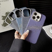 Coque de téléphone portable ultra-fine et légère en PC rigide avec texture carbone en fibre d'aramide, compatible avec la charge magnétique et antichoc pour