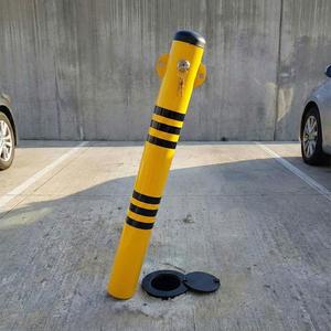 Poteau de stationnement verrouillable de 70 cm, barrière amovible ancrée pour parking, ensemble de 3 pièces - Product Image 1