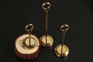 Élégant porte-cartes de forme ronde fini or polyvalent pour numéros de table Menus Photos Événements et cadeaux d'entreprise - Product Image 6